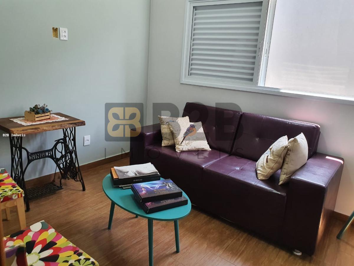 Casa à venda com 3 quartos, 335m² - Foto 12