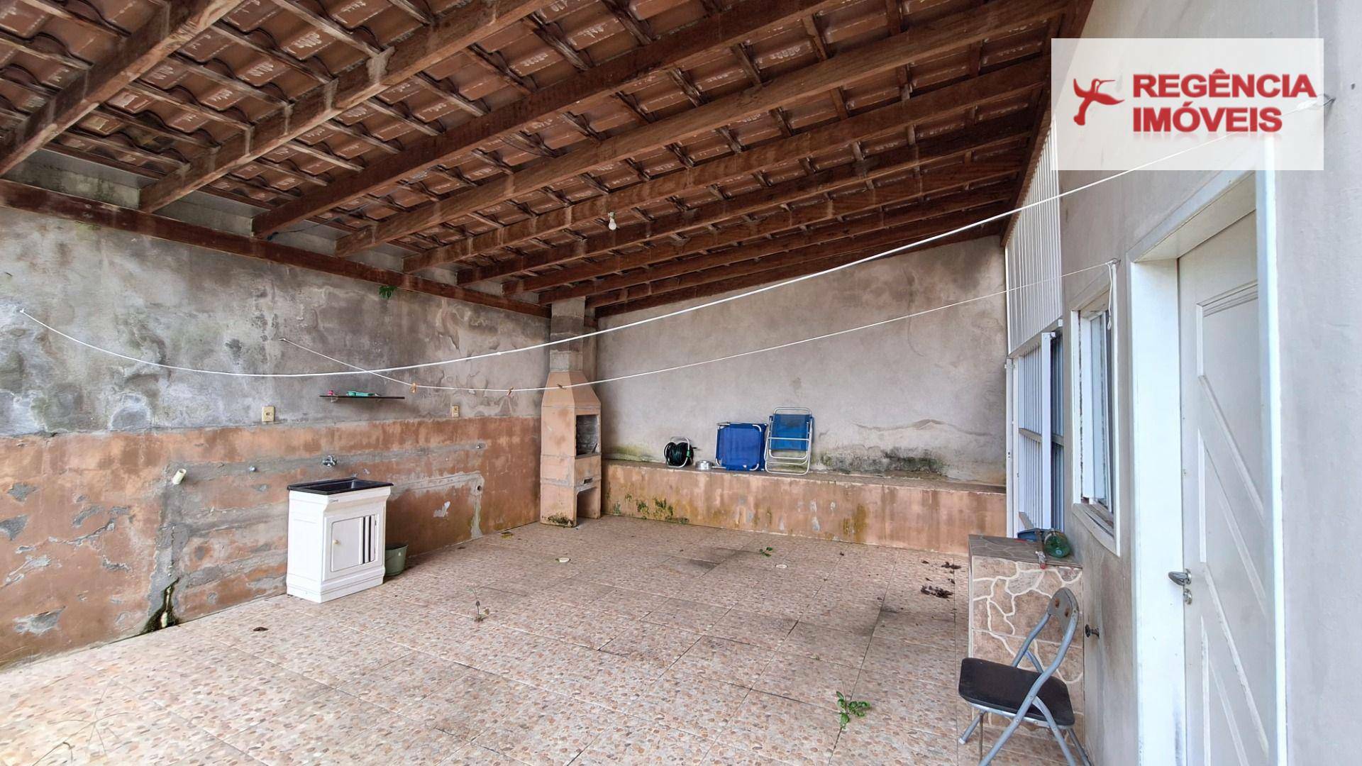 Casa à venda com 3 quartos, 200m² - Foto 32