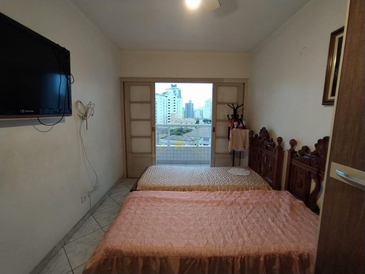 Apartamento à venda com 3 quartos, 130m² - Foto 17