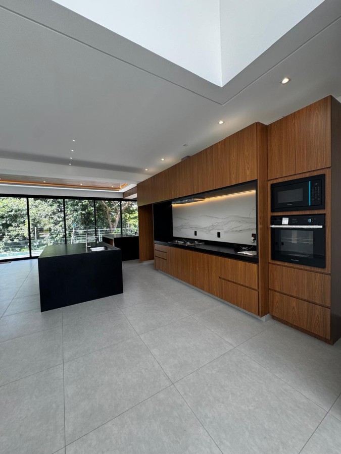 Casa de Condomínio à venda com 3 quartos, 258m² - Foto 14