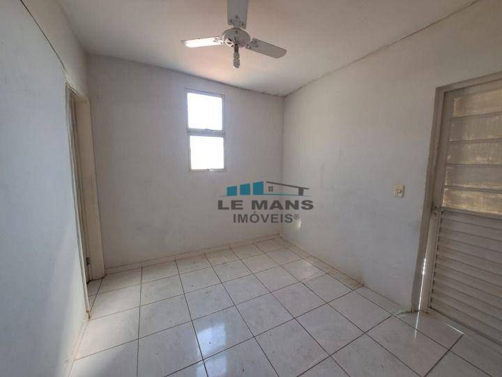 Casa para alugar com 1 quarto, 35m² - Foto 1