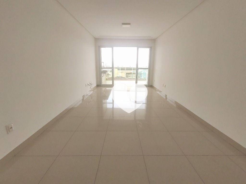 Apartamento à venda com 3 quartos, 135m² - Foto 5