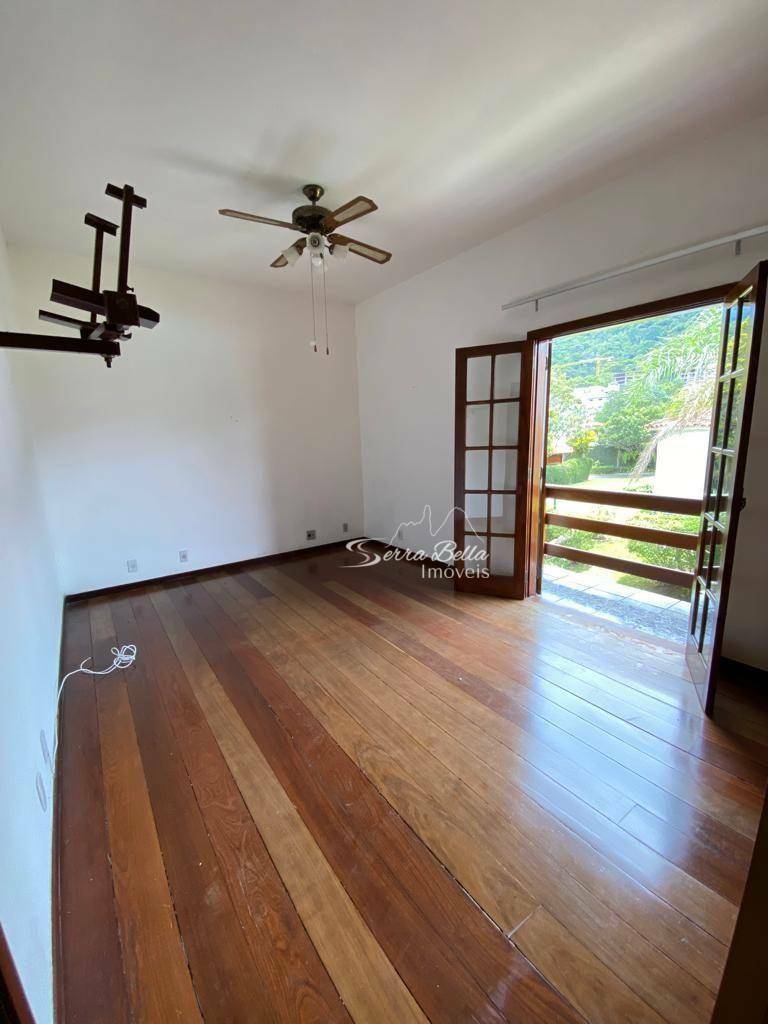 Casa de Condomínio à venda com 5 quartos, 211m² - Foto 34