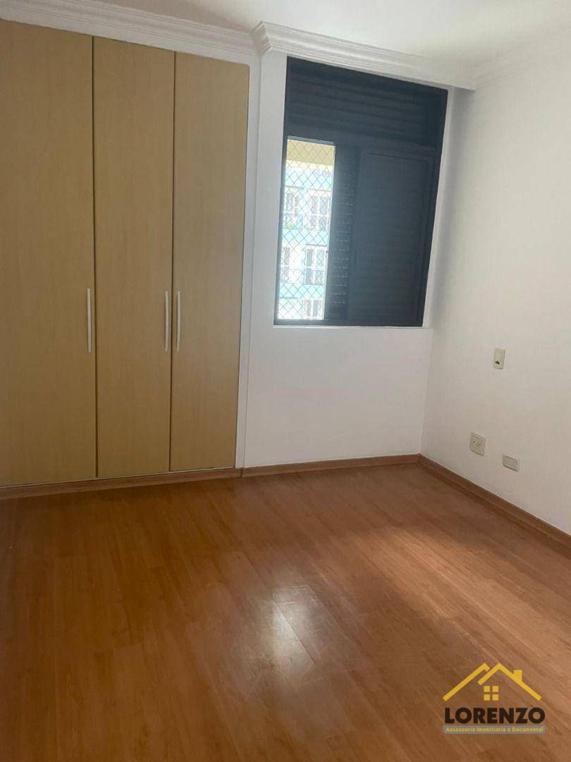 Apartamento à venda com 3 quartos, 139m² - Foto 4