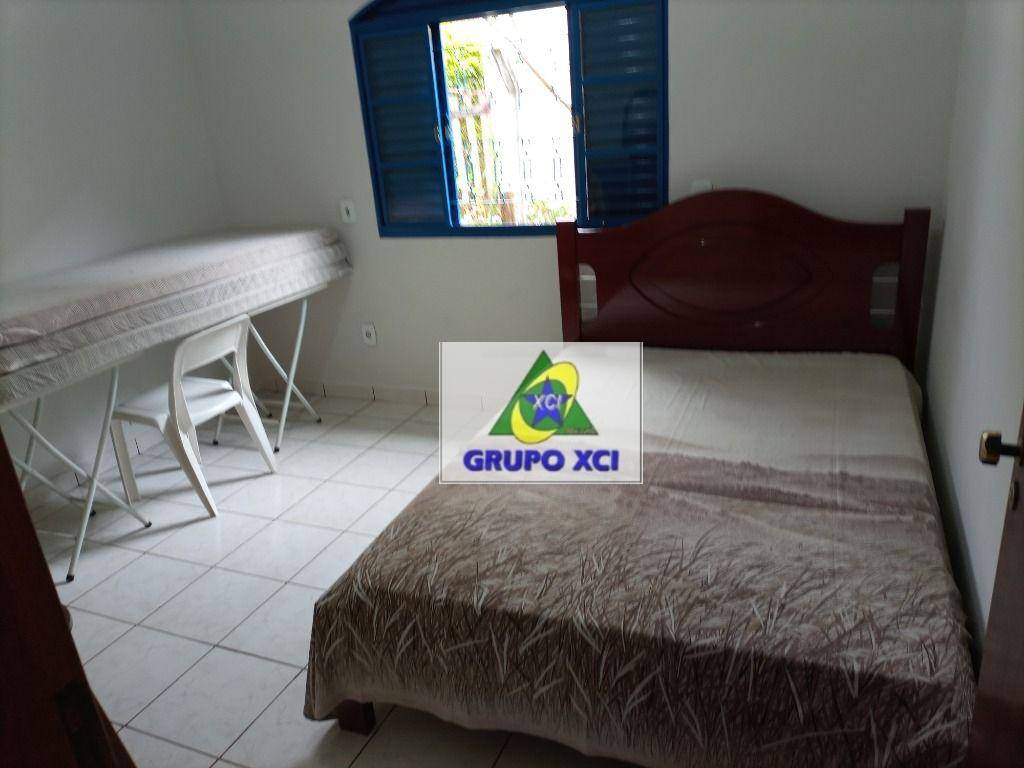 Chácara à venda com 3 quartos, 195m² - Foto 9