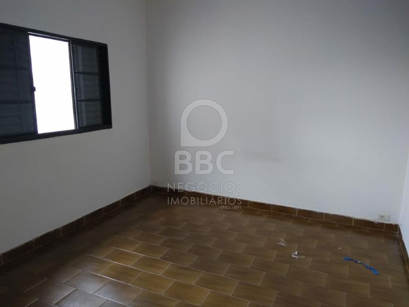 Casa para alugar com 2 quartos, 60m² - Foto 10