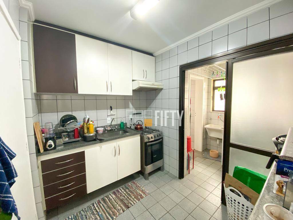 Apartamento para alugar com 3 quartos, 76m² - Foto 7