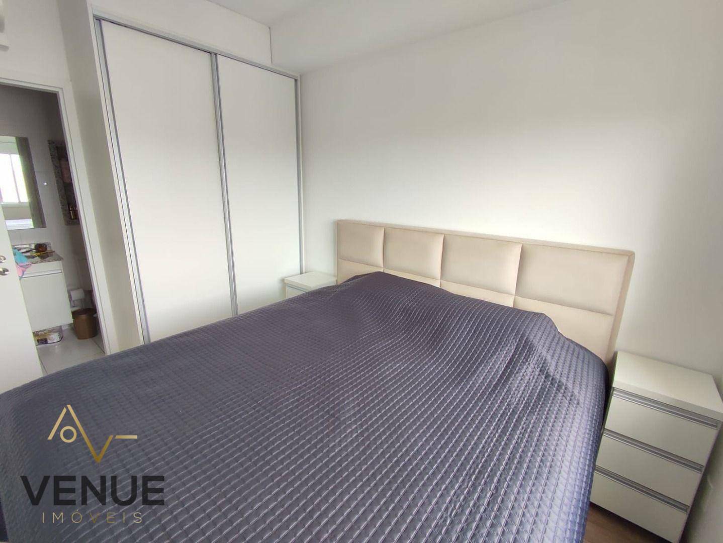 Apartamento à venda com 2 quartos, 64m² - Foto 10