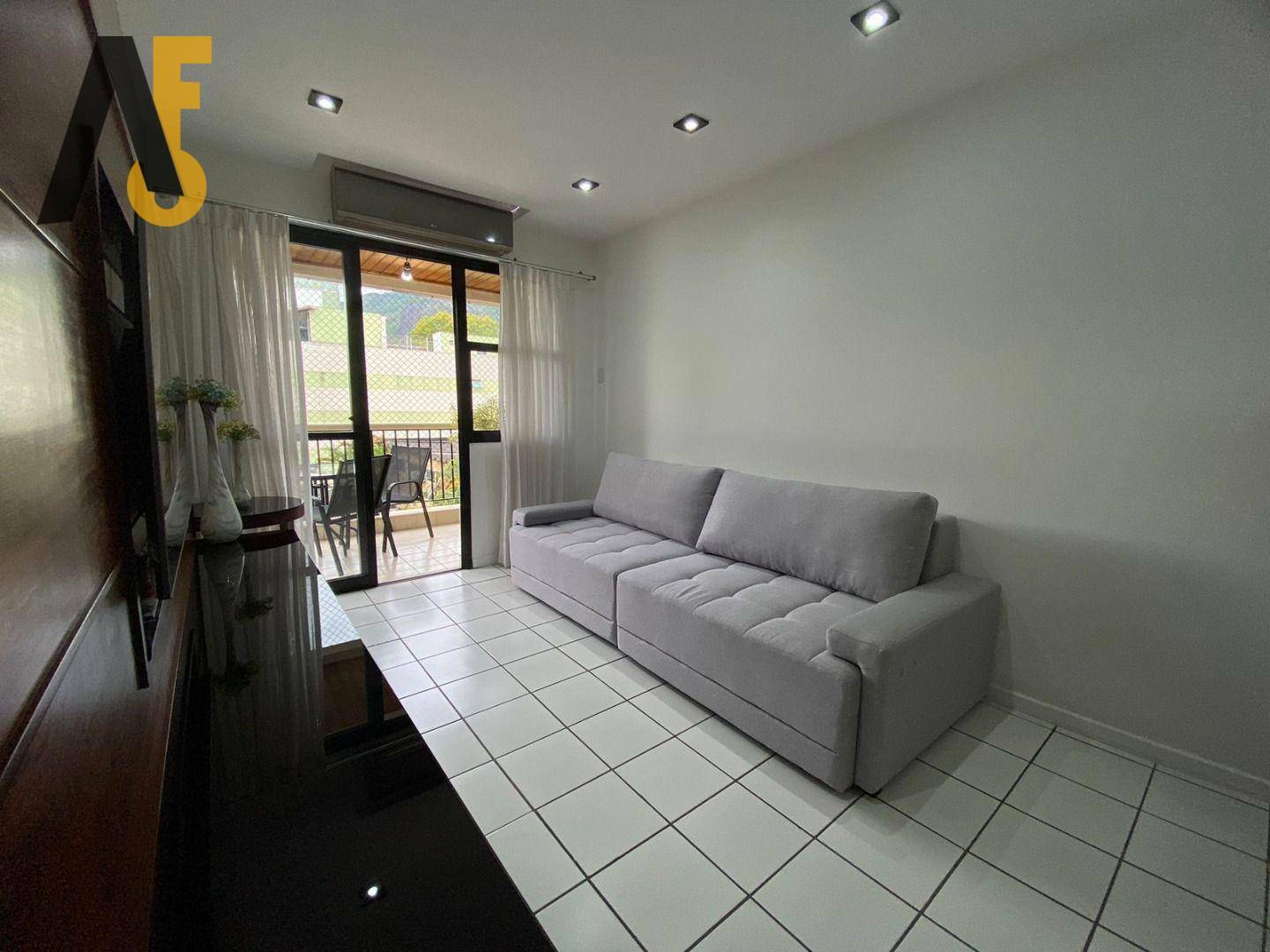 Apartamento à venda com 3 quartos, 88m² - Foto 4