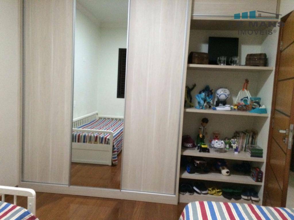 Apartamento à venda com 3 quartos, 140m² - Foto 9