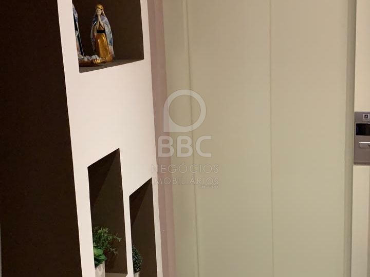 Apartamento à venda com 3 quartos, 150m² - Foto 2