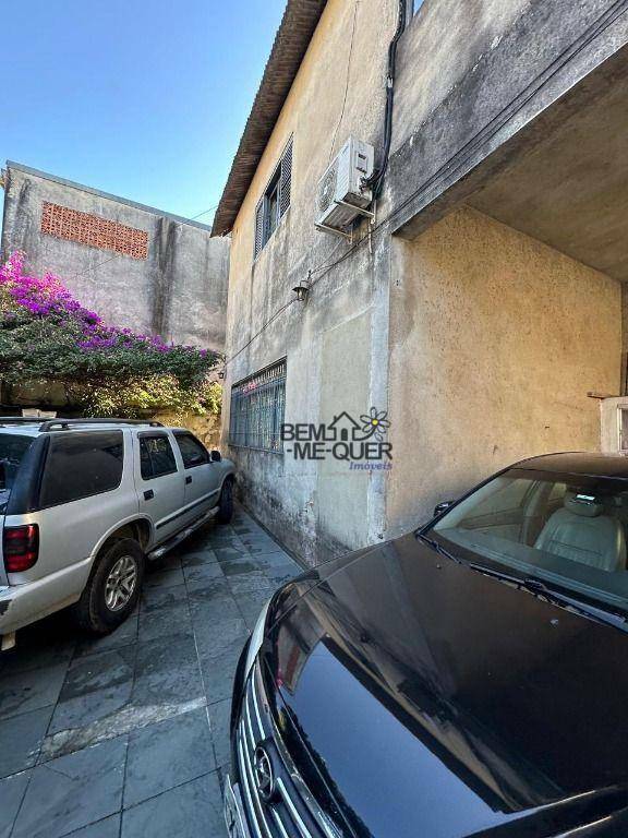 Sobrado à venda com 4 quartos, 300m² - Foto 3