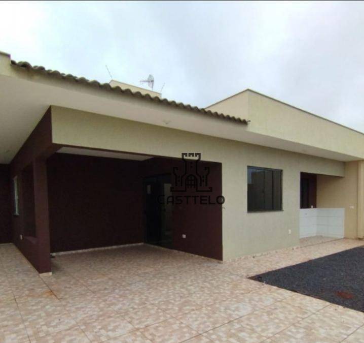 Casa à venda com 2 quartos, 69m² - Foto 1