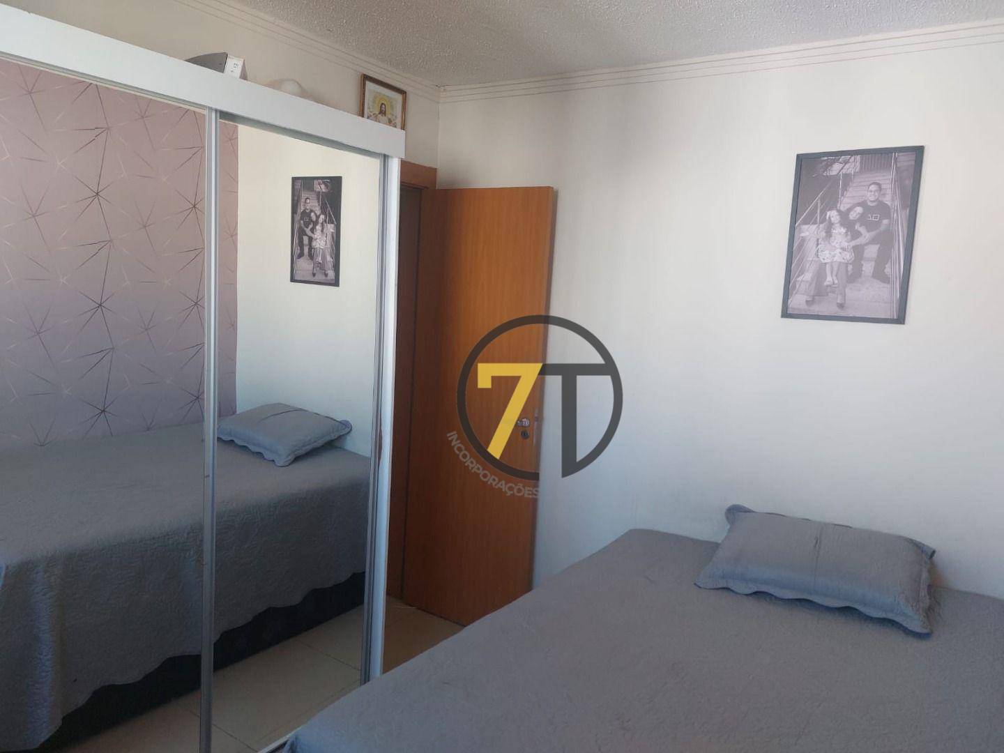 Apartamento à venda com 2 quartos, 40m² - Foto 11