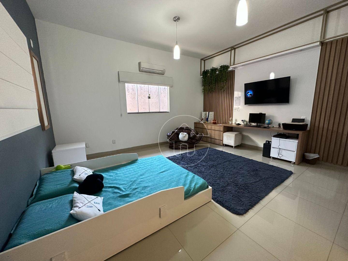 Casa à venda com 3 quartos, 350m² - Foto 8