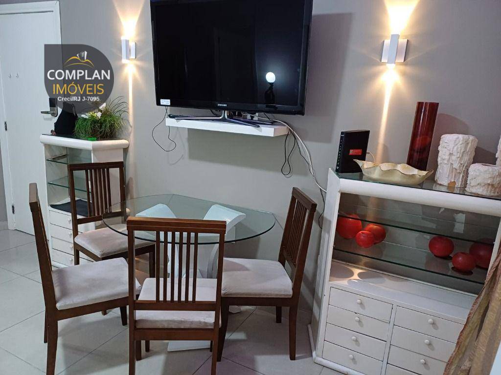 Apartamento para alugar com 2 quartos, 65m² - Foto 37