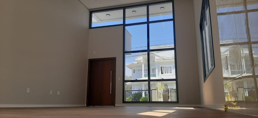 Casa à venda com 3 quartos, 101m² - Foto 2