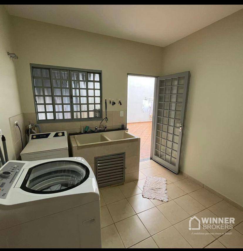 Sobrado à venda com 4 quartos, 298m² - Foto 9