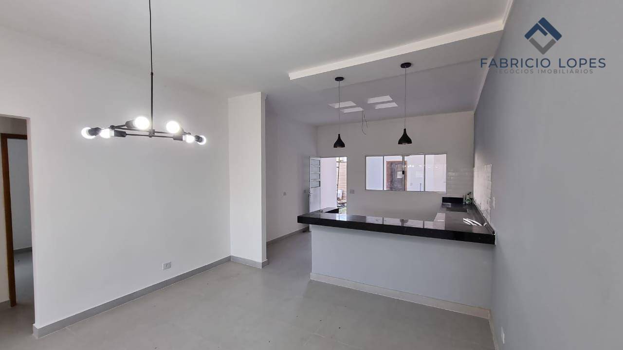 Casa à venda com 4 quartos, 170m² - Foto 3