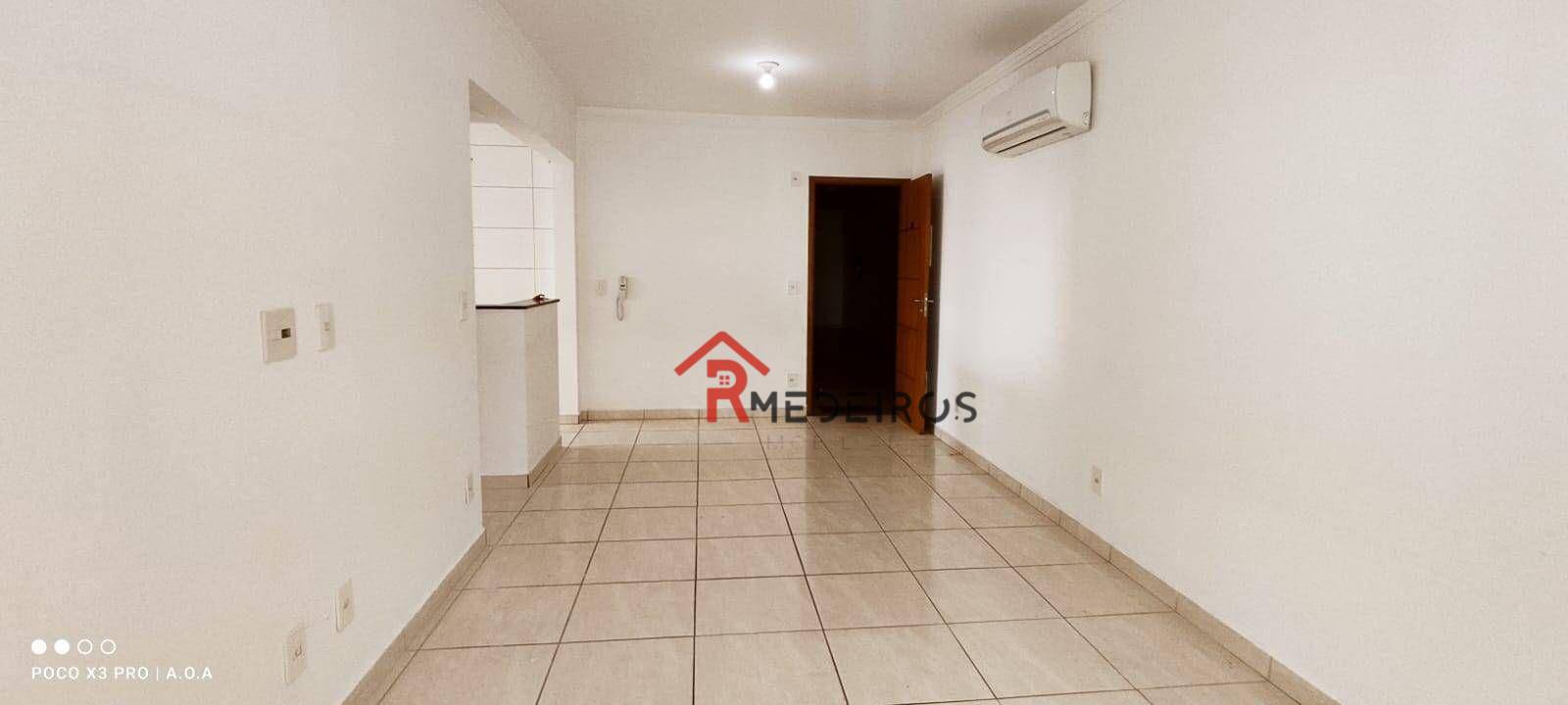 Apartamento à venda com 2 quartos, 79m² - Foto 3