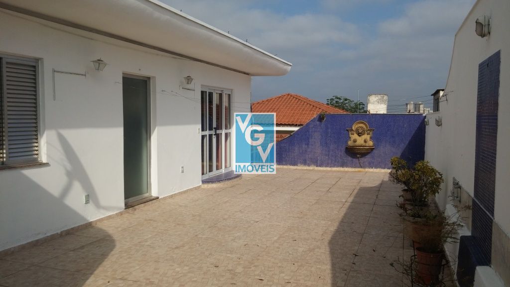 Casa para alugar com 3 quartos, 350m² - Foto 12