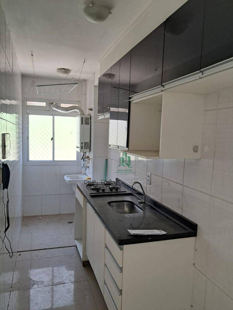 Apartamento à venda com 3 quartos, 56m² - Foto 2