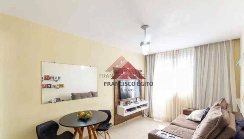 Apartamento à venda com 2 quartos, 63m² - Foto 2