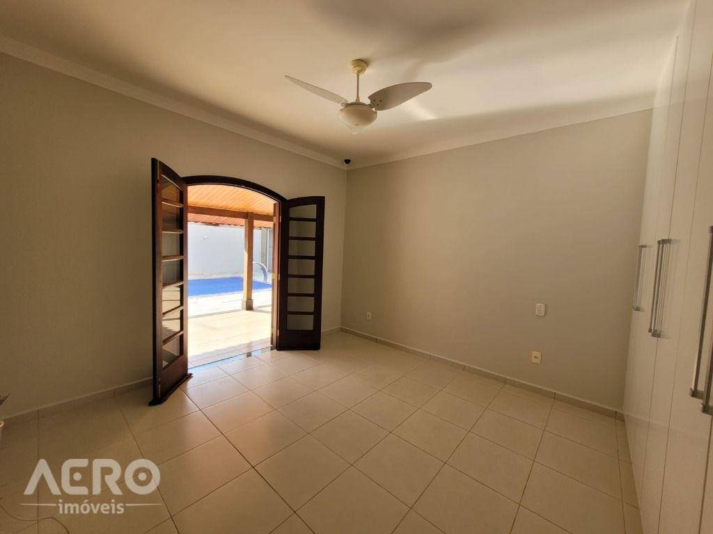 Casa à venda com 4 quartos, 414m² - Foto 14