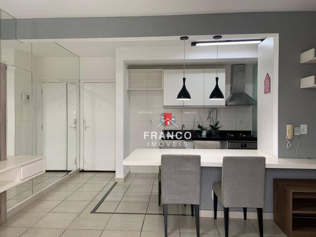 Apartamento à venda com 3 quartos, 80m² - Foto 7