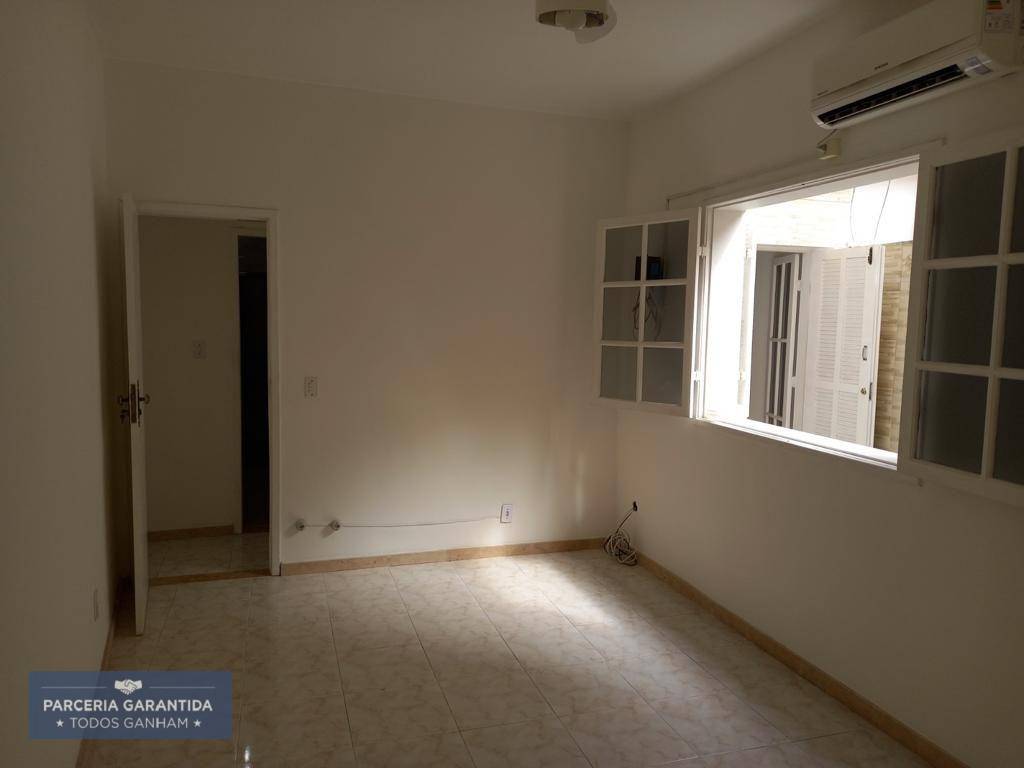 Apartamento à venda com 2 quartos, 70m² - Foto 6