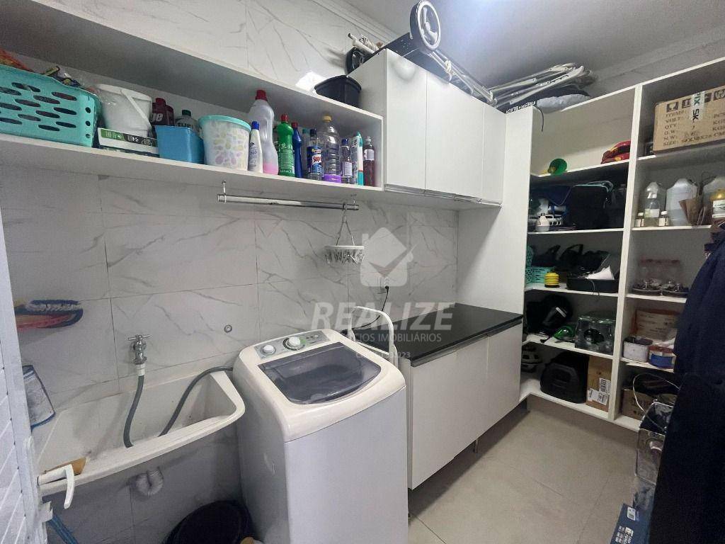 Casa à venda com 3 quartos, 210m² - Foto 27