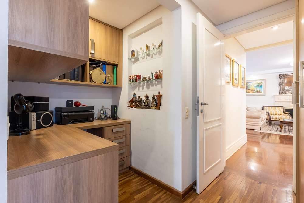 Apartamento à venda com 3 quartos, 193m² - Foto 7