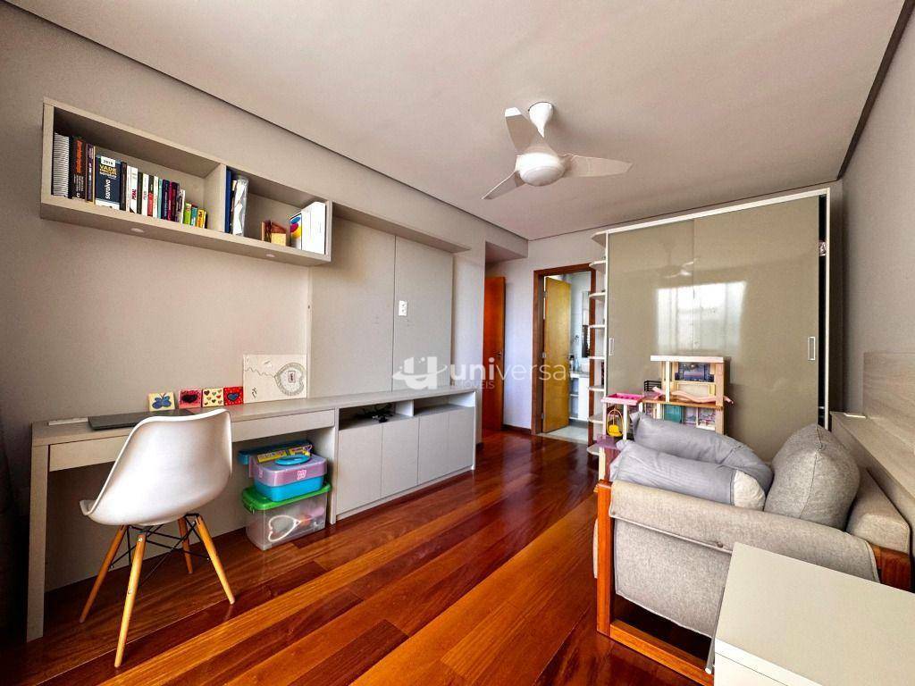 Apartamento à venda com 4 quartos, 208m² - Foto 18
