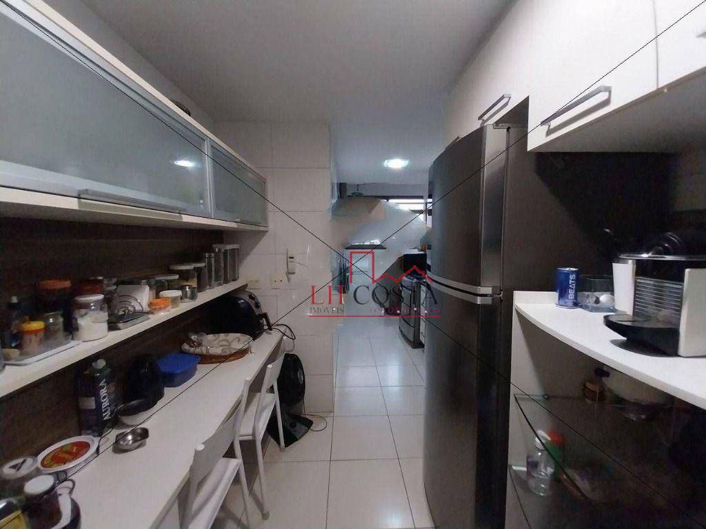 Apartamento à venda com 3 quartos, 115m² - Foto 29