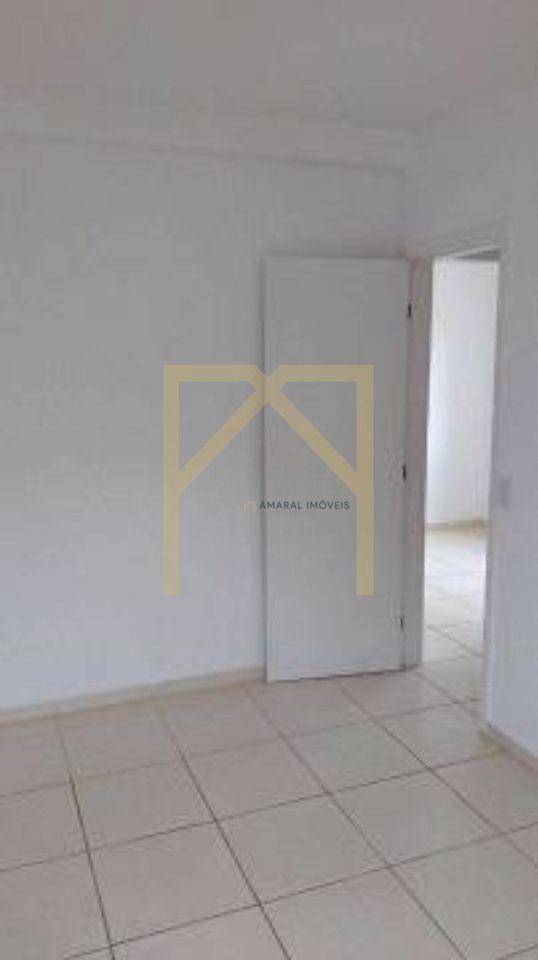 Apartamento à venda com 2 quartos, 44m² - Foto 3