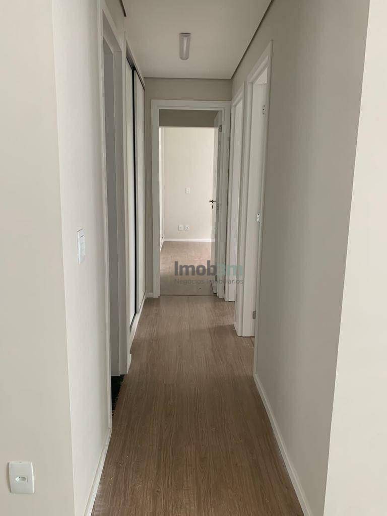 Apartamento para alugar com 3 quartos, 71m² - Foto 12