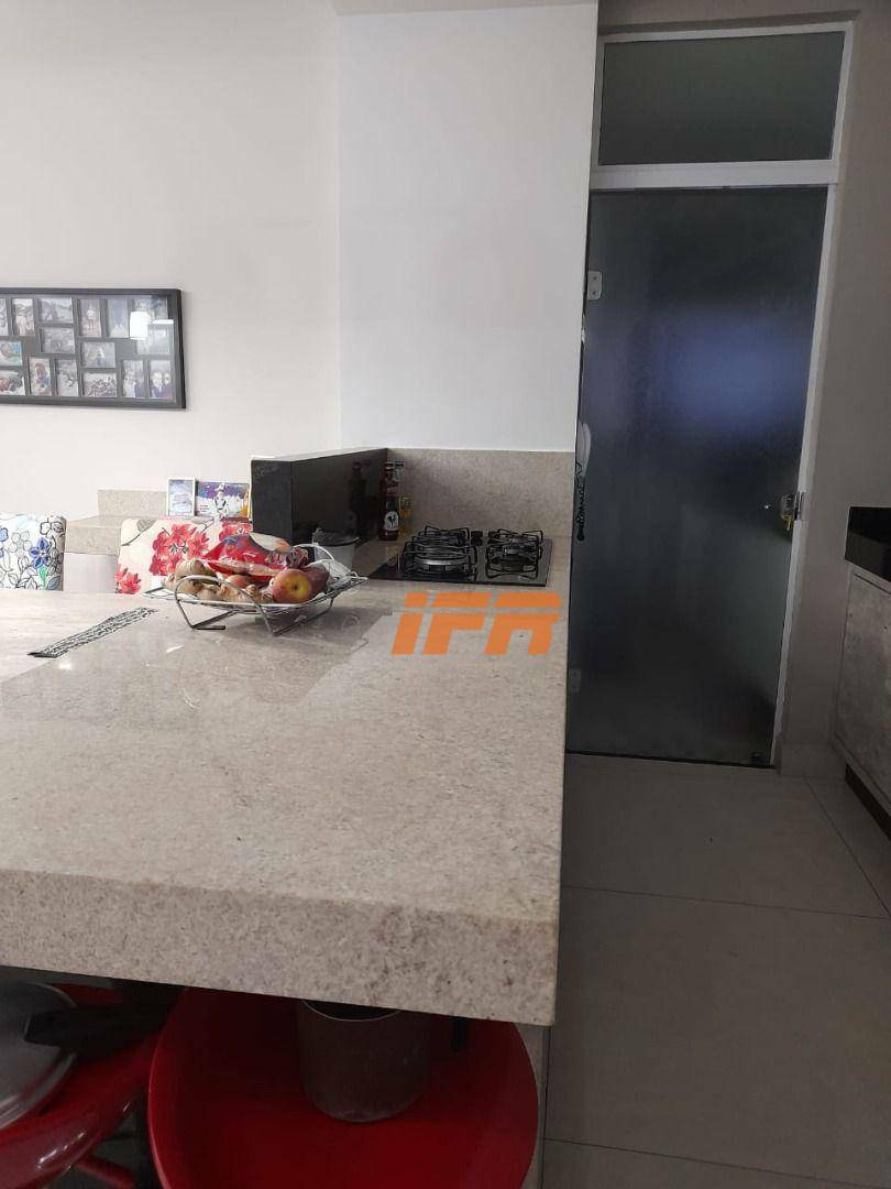 Apartamento à venda com 3 quartos, 82m² - Foto 5