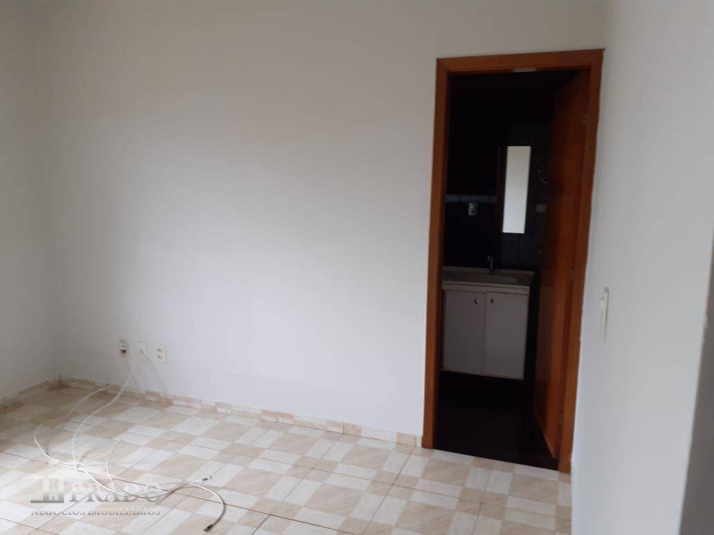 Casa à venda com 3 quartos, 135m² - Foto 6