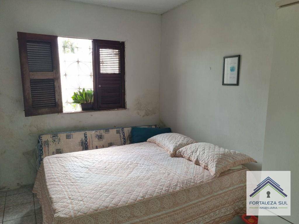 Casa à venda com 2 quartos, 140m² - Foto 13