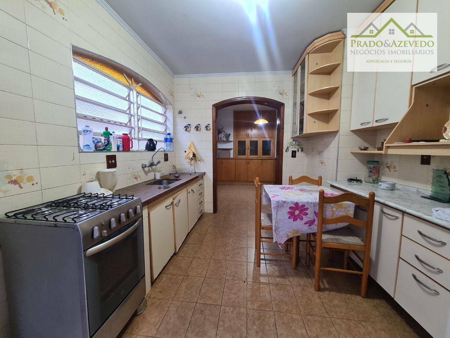 Casa à venda com 3 quartos, 169m² - Foto 7