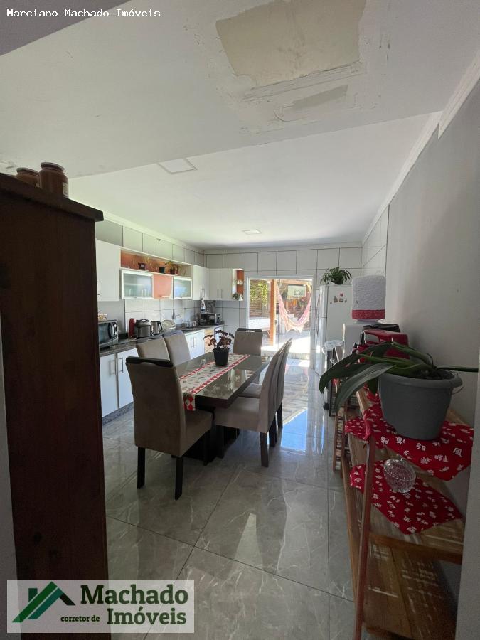 Casa à venda com 6 quartos, 260m² - Foto 45