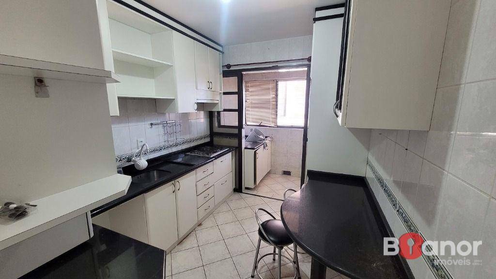 Apartamento à venda com 3 quartos, 82m² - Foto 8