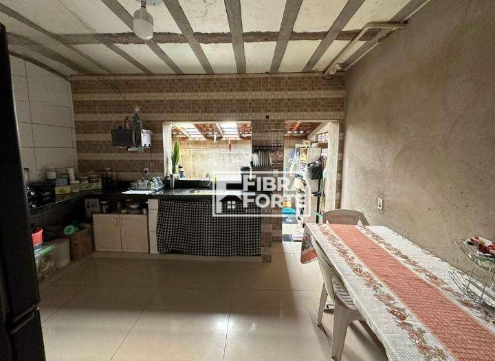 Casa à venda com 3 quartos, 125m² - Foto 3