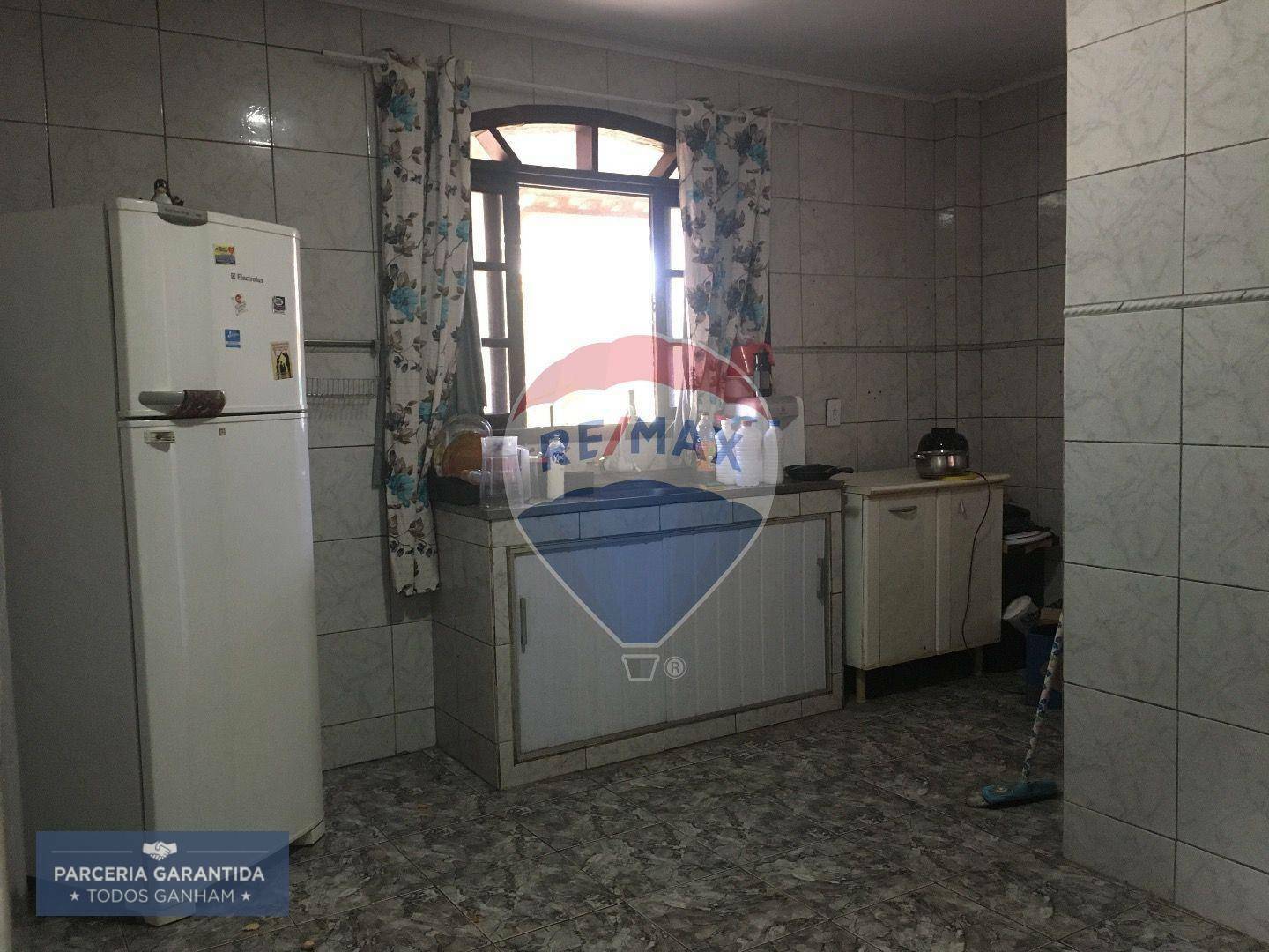 Casa à venda com 3 quartos, 360m² - Foto 24