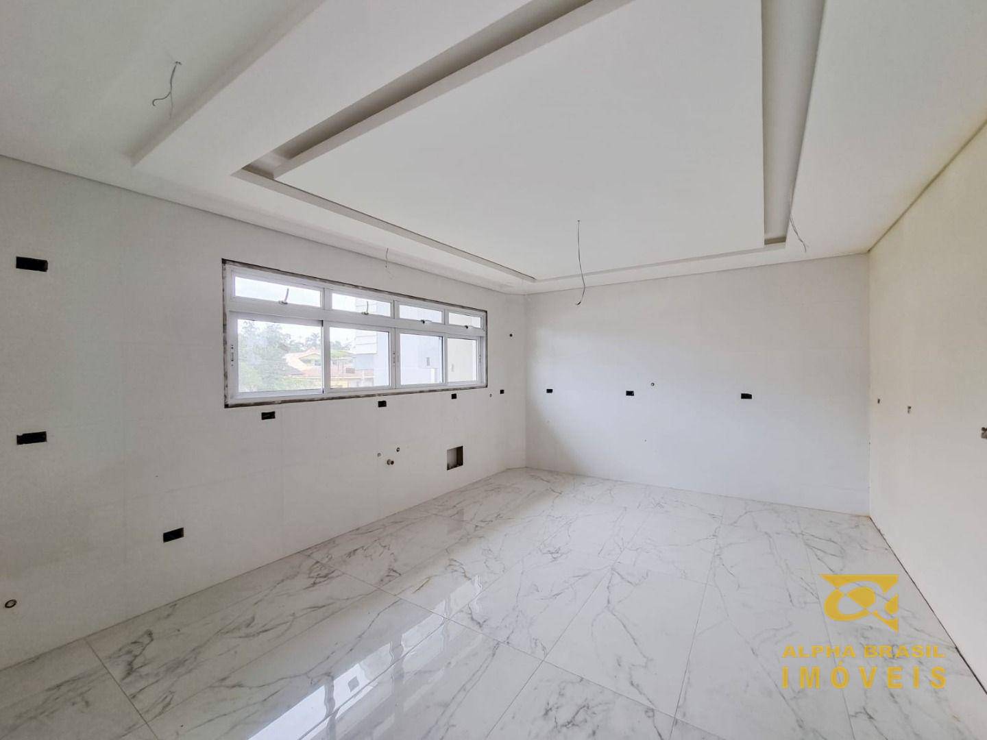 Casa à venda com 4 quartos, 371m² - Foto 6