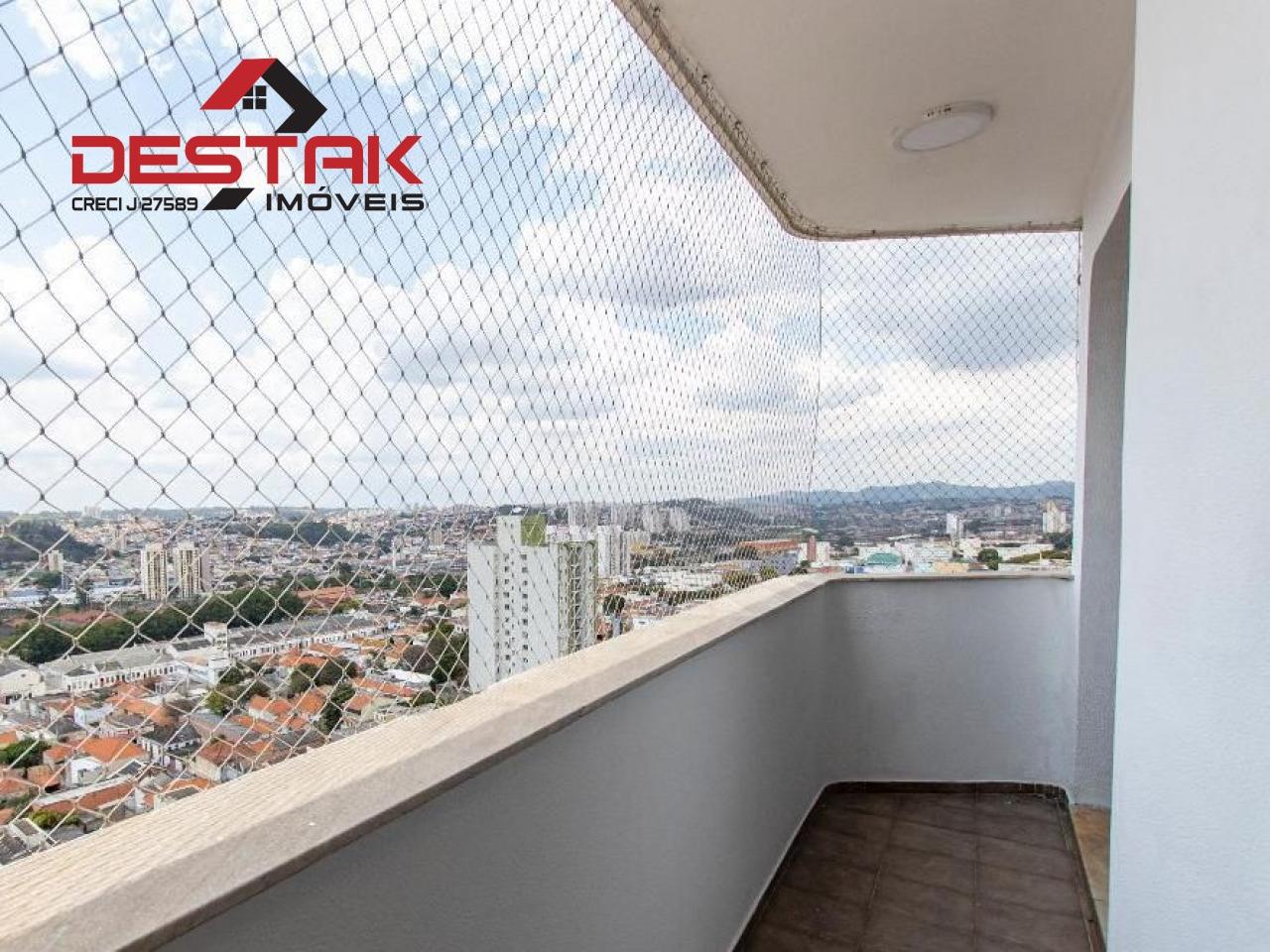 Apartamento para alugar com 3 quartos, 206m² - Foto 4