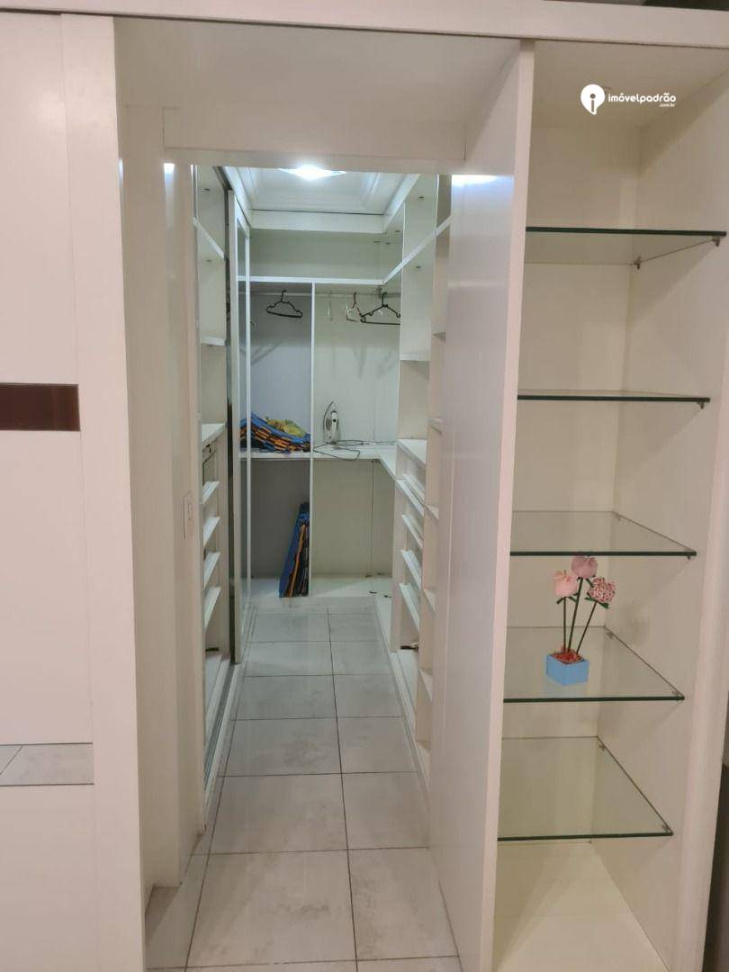 Casa à venda com 3 quartos, 210m² - Foto 18