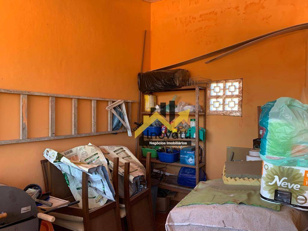 Casa de Condomínio à venda com 4 quartos, 219m² - Foto 38