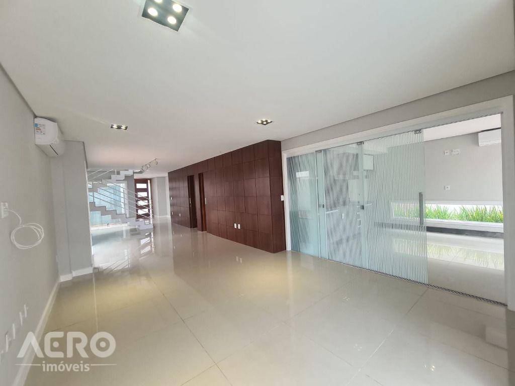 Casa de Condomínio à venda com 3 quartos, 222m² - Foto 12