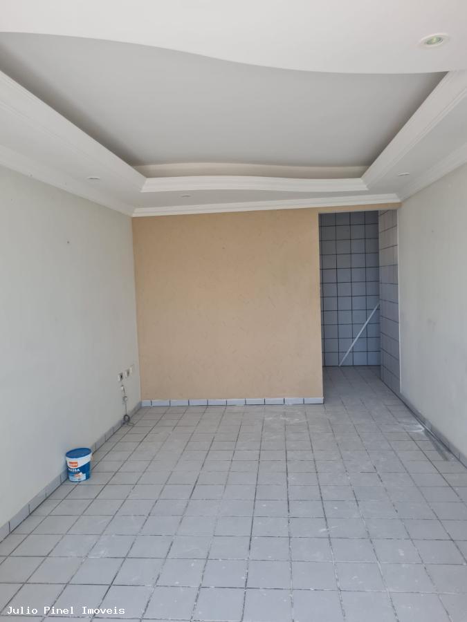 Apartamento à venda com 2 quartos, 68m² - Foto 5